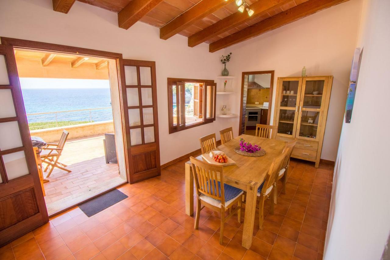Beautiful Private Villa On The Sea Santanyí Eksteriør bilde